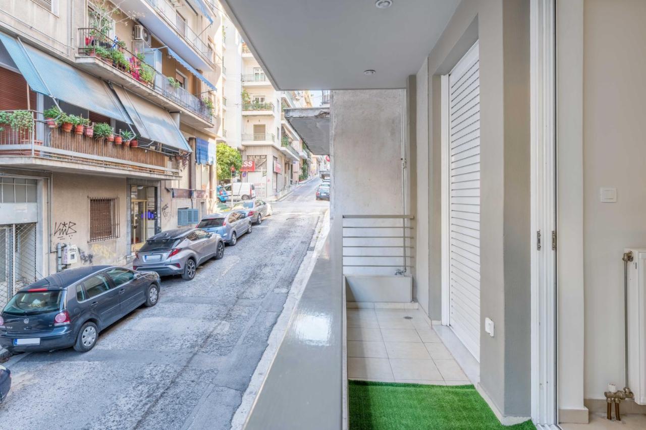 Apartment Colourful Artistic 100mbps Center Of *