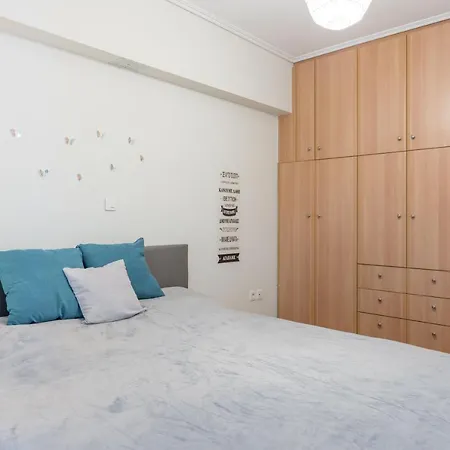 Colourful Artistic Apart 100Mbps Center Of Athens Exterior photo